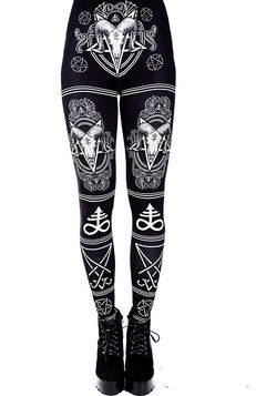 Nouveau produit : Black velvet leggings with skull and rose patterns Bite  Me KILLSTAR gothic nugoth Vous aimez ?…