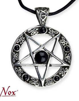 Pentagramme satanique inversé en argent 925