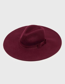 Chapeau gothique type sorcière