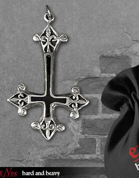 Croix gothique satanique inversée ETNOX